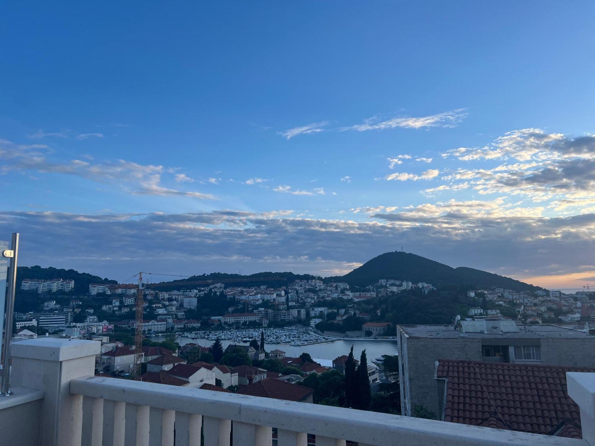 Apartment Violeta 2 With Parking ดูบรอฟนิก ภายนอก รูปภาพ